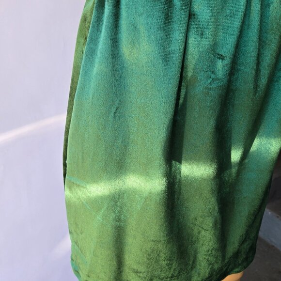 Vintage-Style Forest Green Velvet Skirt | Roselani Jasmin | Size Small - Medium - Picture 6 of 8